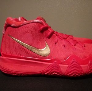 Kyrie 4 "Red Carpet"